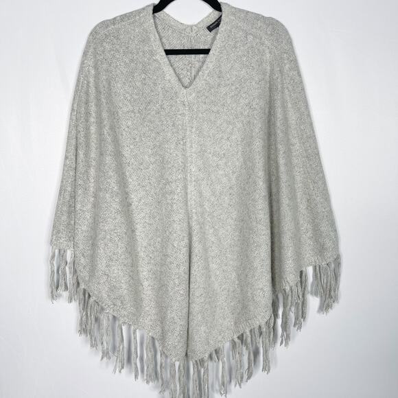 Banana Republic Womens XS/S Gray Fringe Knit Poncho Sweater Cozy Shrug Cape - Picture 1 of 10